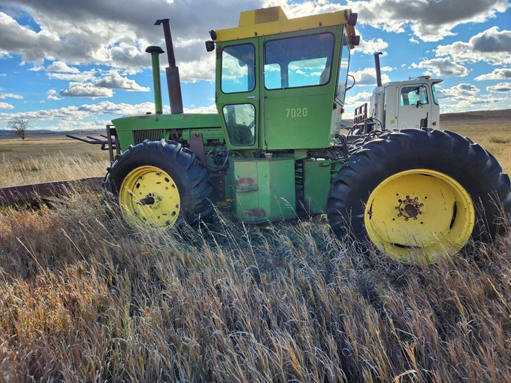 john-deere-7020-image-22