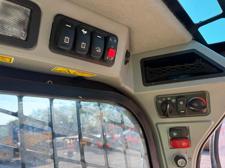 caterpillar-289d3-image-14