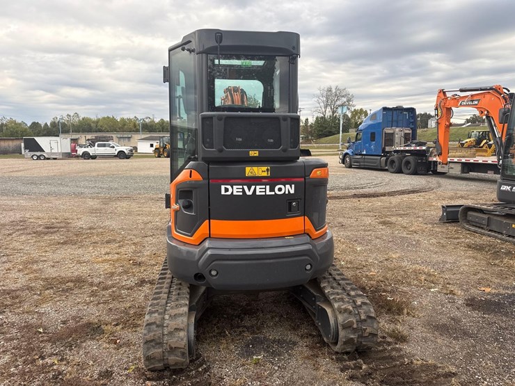 develon-dx35z-7-image-4