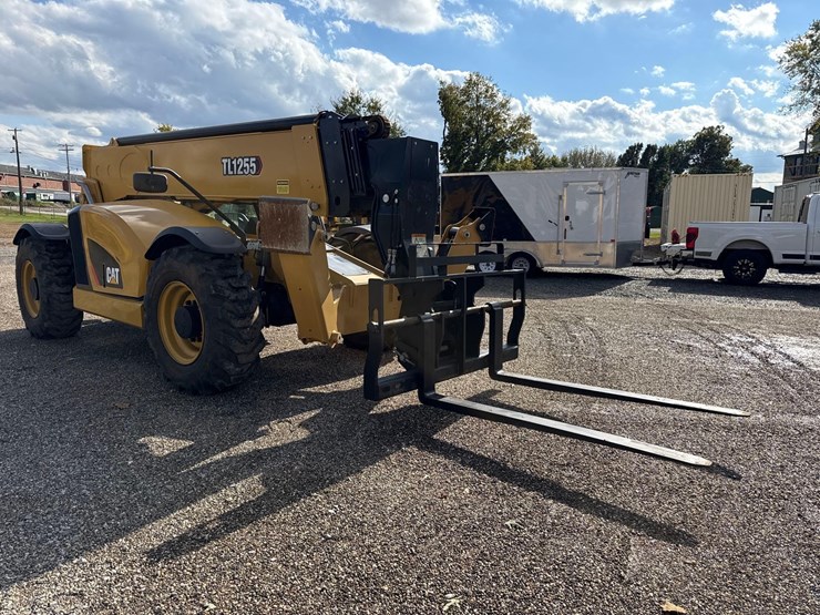 2022-caterpillar-tl1255-image-7