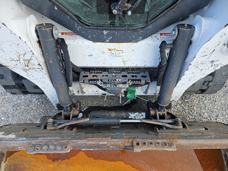 2018-bobcat-t595-image-5