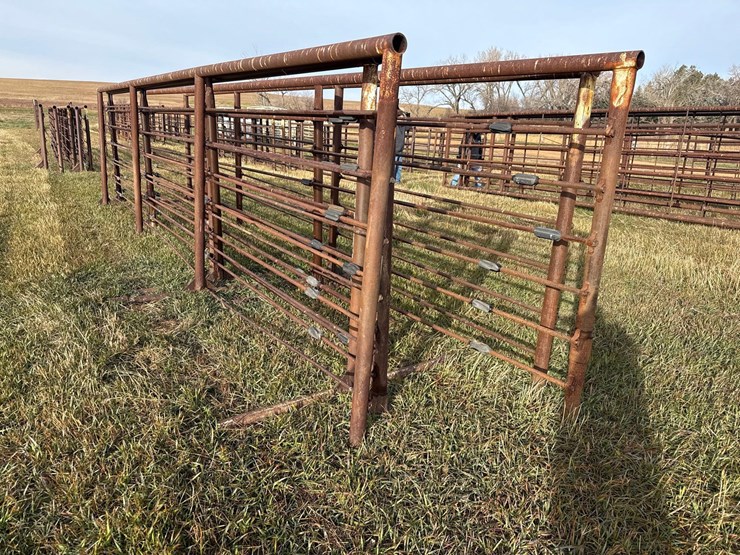 freestanding-panels-image-4