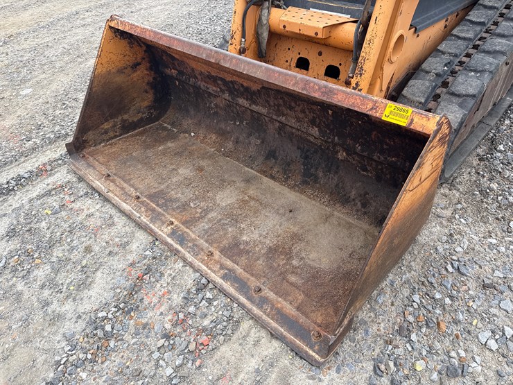 2009-case-420ct-image-10