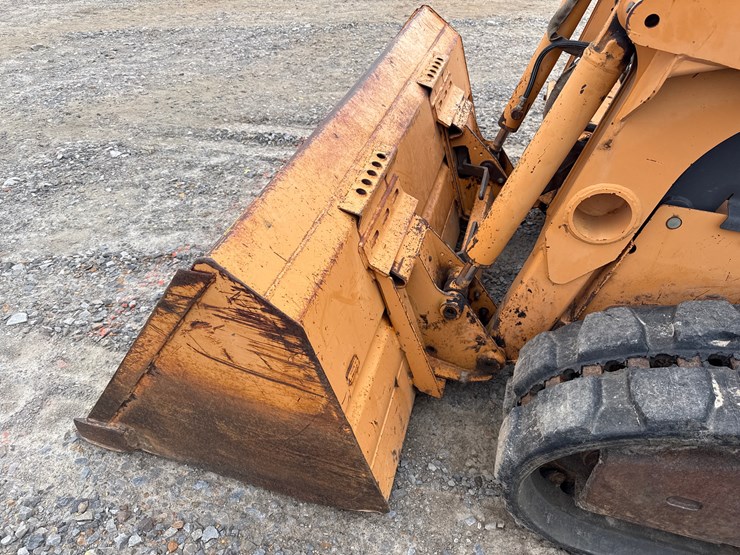 2009-case-420ct-image-9