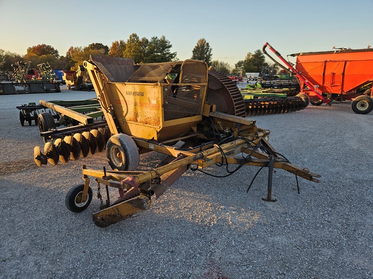 haybuster-h106-image-1