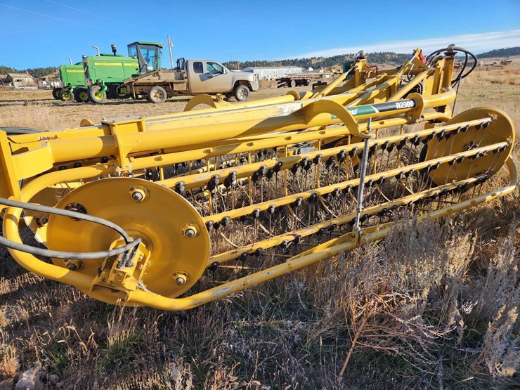 2020-vermeer-r2300-image-7