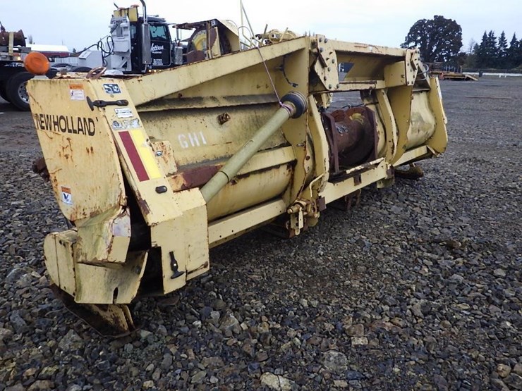 new-holland-365w-image-3