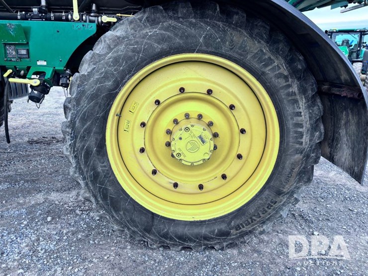 2020-john-deere-r4060-image-60