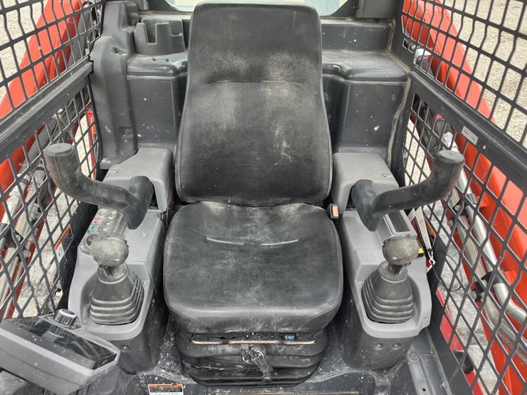 2023-kubota-svl75-3-image-13