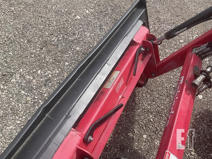 2020-mahindra-1626-image-11