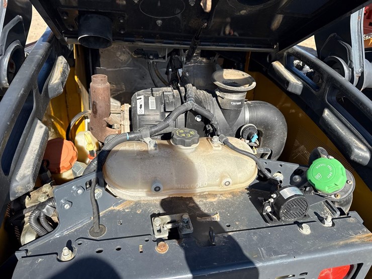 2021-deere-324g-image-9