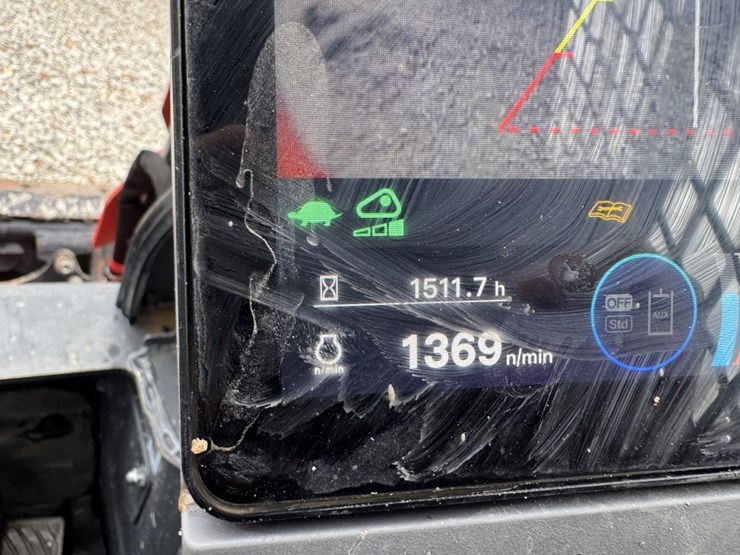 2024-kubota-svl75-3-image-8