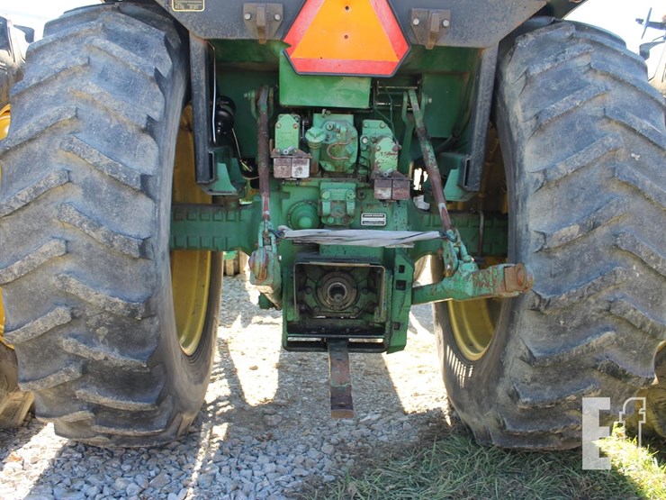 john-deere-4040-image-8