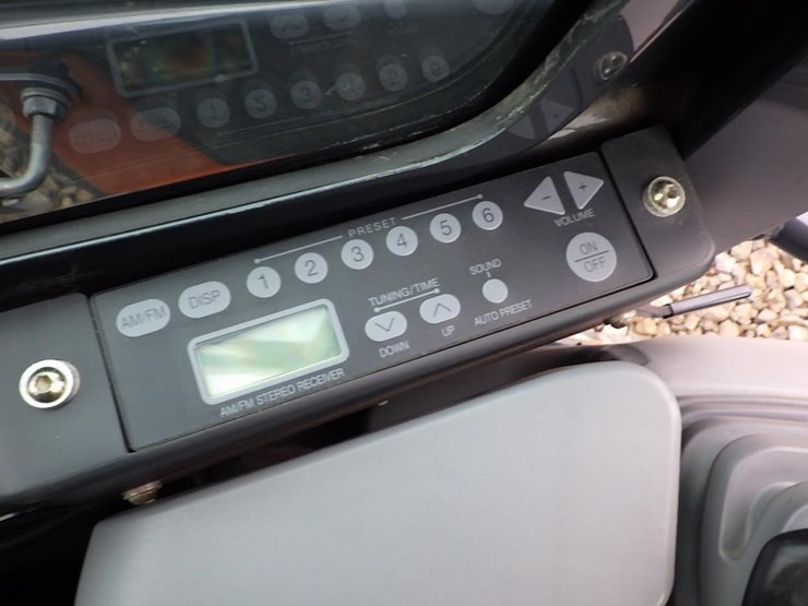 hitachi-zx40u-image-29