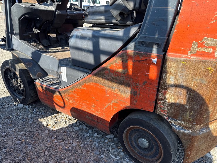 #94-•-toyota-forklift-inv#32788-image-8