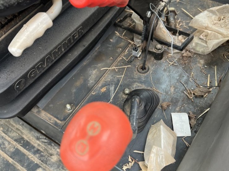 kubota-m108s-image-11