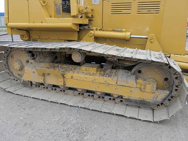 caterpillar-d4c-lgp-image-17