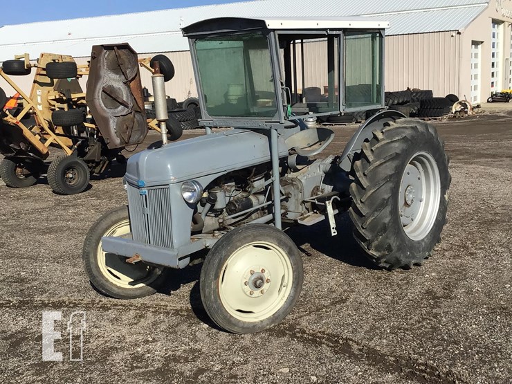 1946-ford-2n-image-1