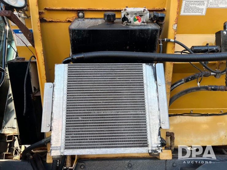 2015-ag-chem-rg1100b-image-52