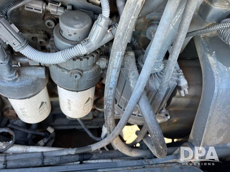 2015-ag-chem-rg1100b-image-61