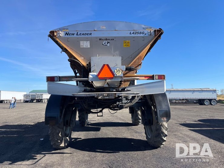 2015-ag-chem-rg1100b-image-8