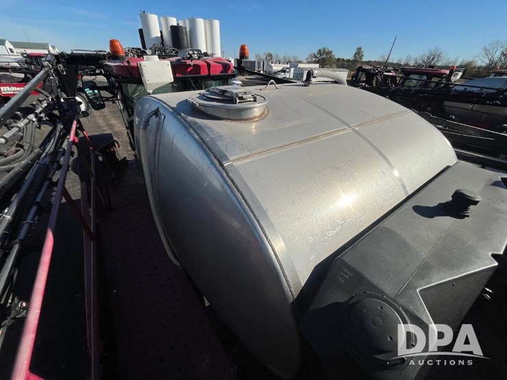 2014-miller-nitro-5275-image-43