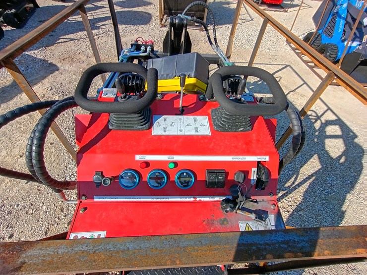 #l59-019-•-agt-lrt23-mini-skid-steer-[damaged]-image-14