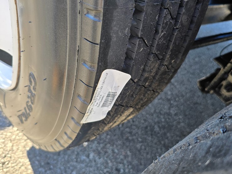 #22366-•-2016-mack-gu713-quad-axle-dump-truck-image-127