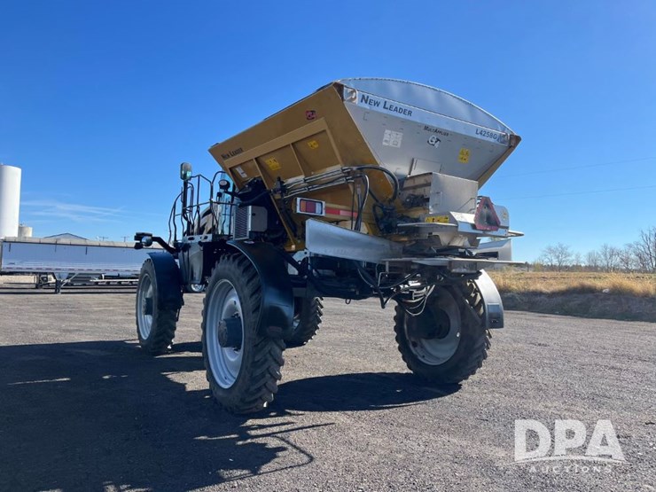 2017-ag-chem-rg1100b-image-11