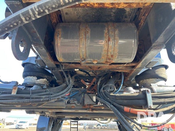 2017-ag-chem-rg1100b-image-49