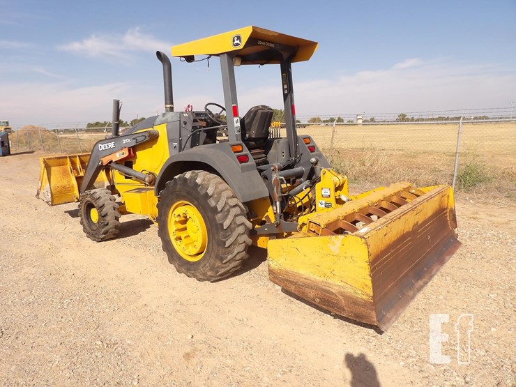 deere-210l-image-3