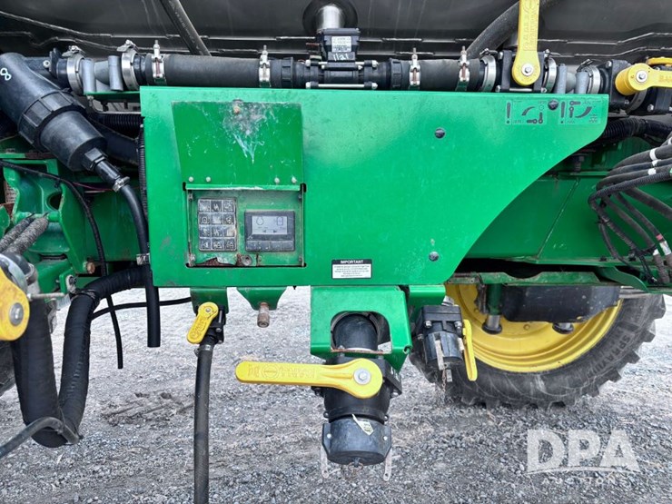 2020-john-deere-r4060-image-54