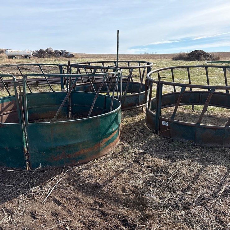 Iron Bull Single Bale Feeders