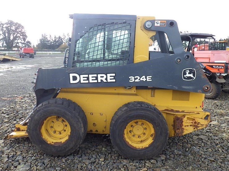 deere-324e-image-8