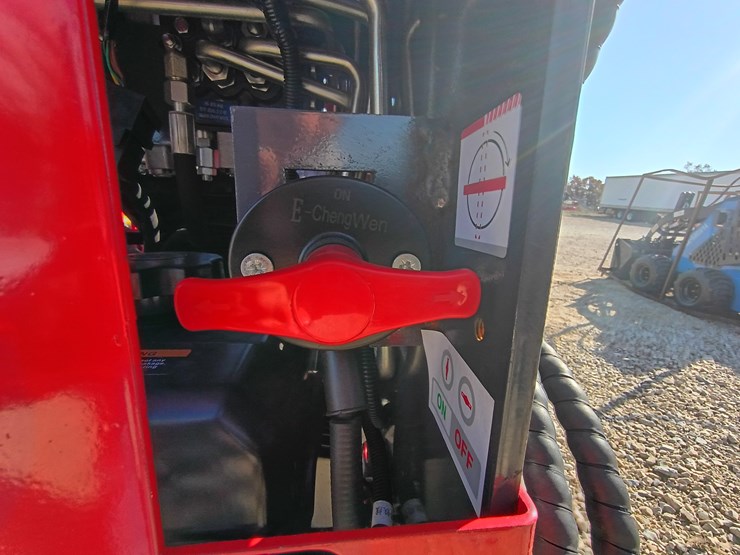 #l59-022-•-agt-ysrt14-mini-skid-steer-image-12