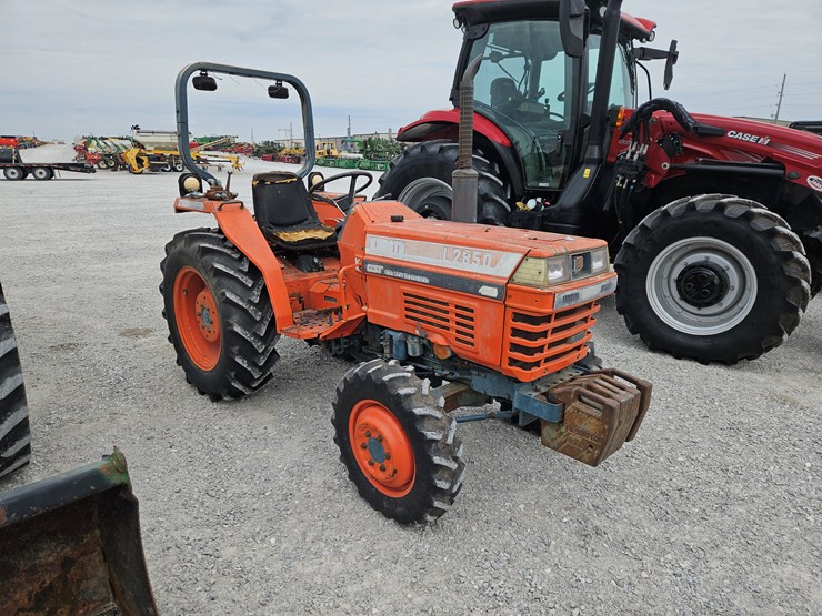 kubota-l2850-image-1