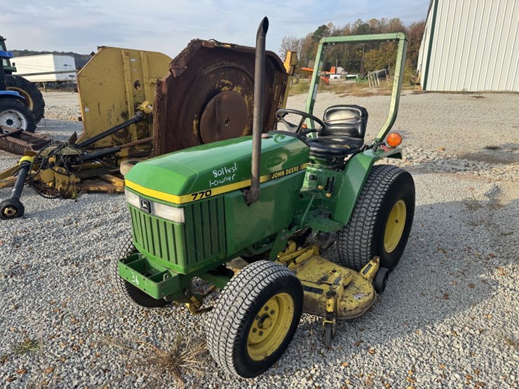 john-deere-770-image-1