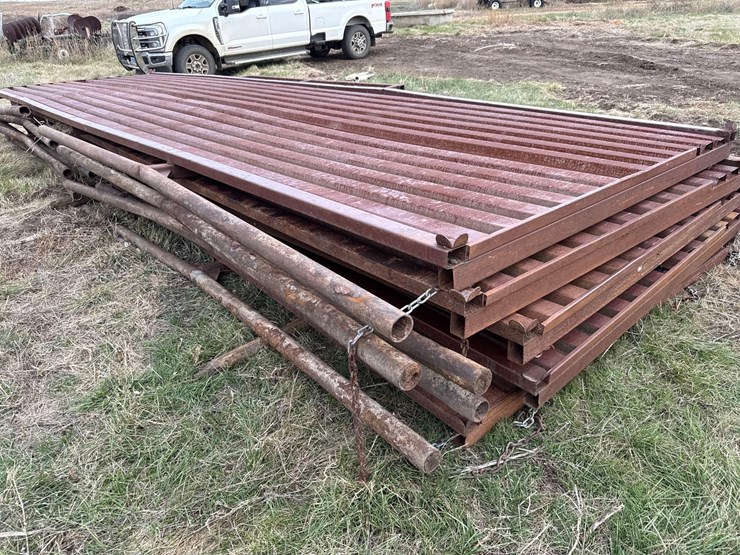 freestanding-windbreak-panels-image-7