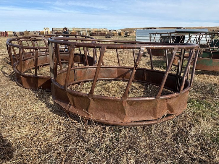 single-bale-feeders-image-2