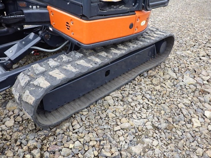 hitachi-zx40u-image-37