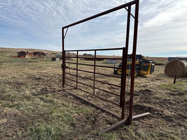 freestanding-bow-gate-image-3