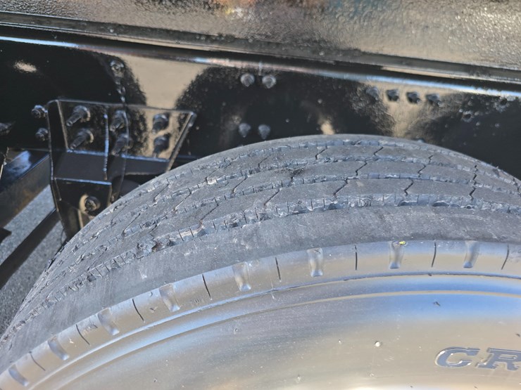 #22366-•-2016-mack-gu713-quad-axle-dump-truck-image-129