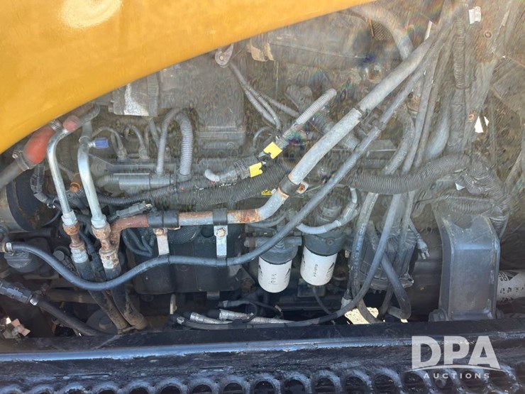 2015-ag-chem-rg1100b-image-60