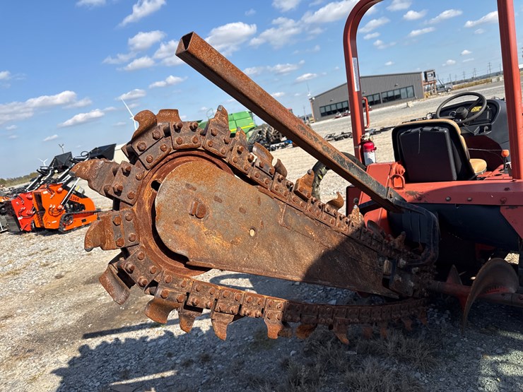 2008-ditch-witch-rt40-image-14