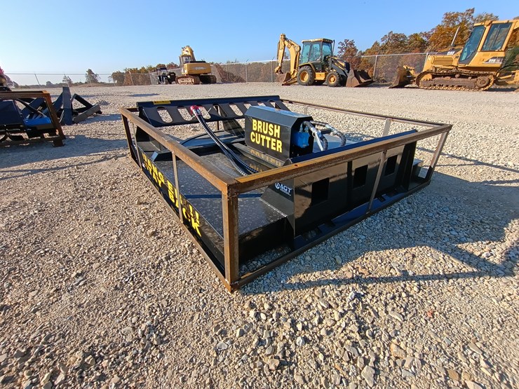 #l59-005-•-mower-king-72"-brushcutter-skid-steer-attachment-image-6