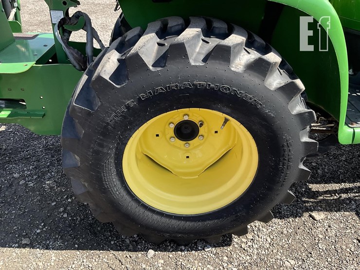 2018-john-deere-3038e-image-14