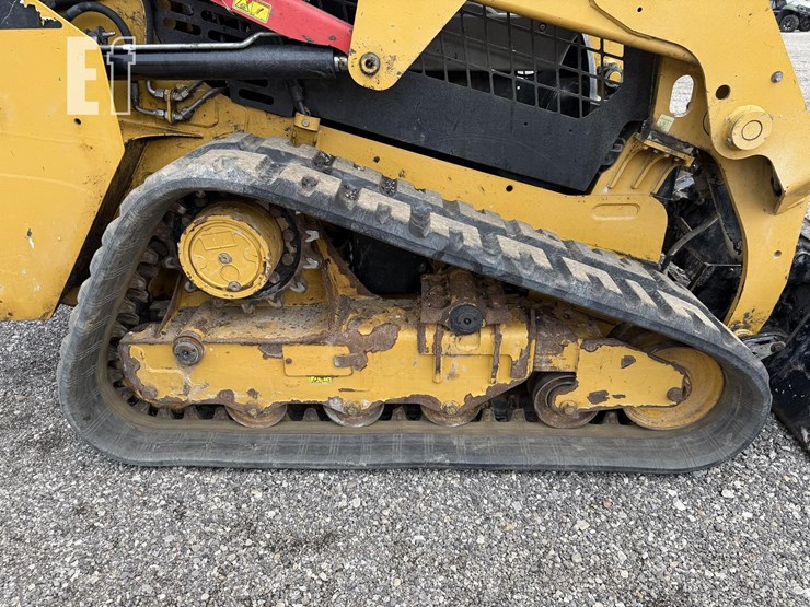 2019-caterpillar-249d-image-13