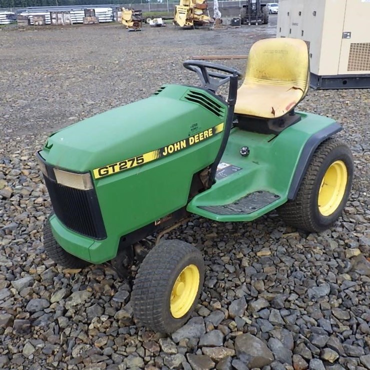 JOHN DEERE GT275