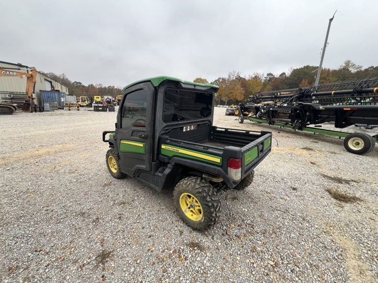 john-deere-gator-image-3