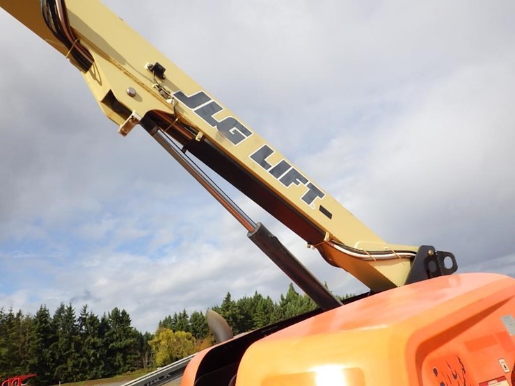 2016-jlg-400s-image-7